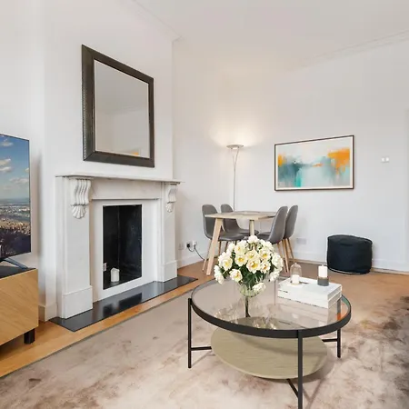 Heavenly Stays, Knightsbridge, Stylish 2-Bd Escape London Exterior photo