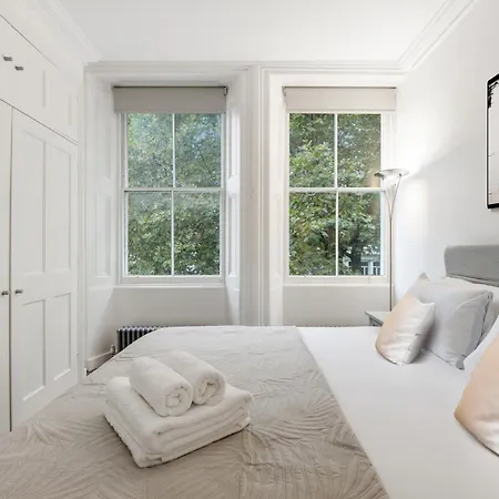 Heavenly Stays, Knightsbridge, Stylish 2-Bd Escape London Exterior photo